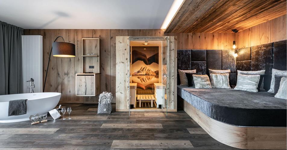 Romantiksuite Edelweiss mit Badewanne und Sauna