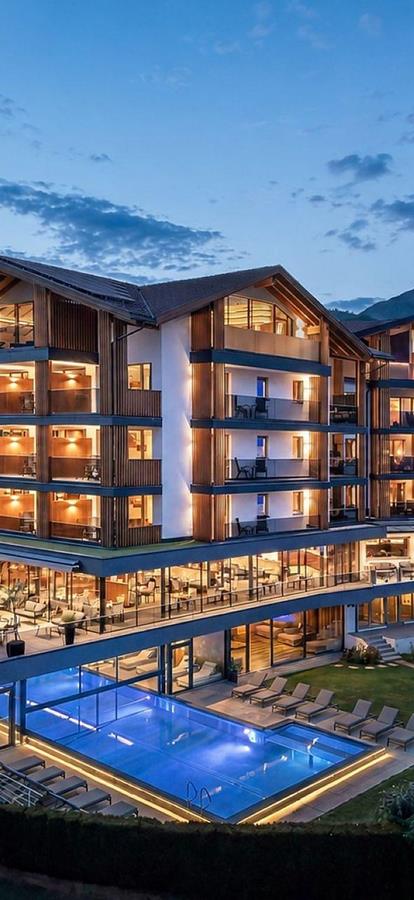 edelweissbynight2026-maxqualitaet