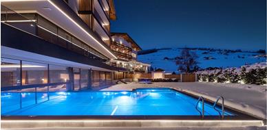 hotel-edelweiss-winter-night-02